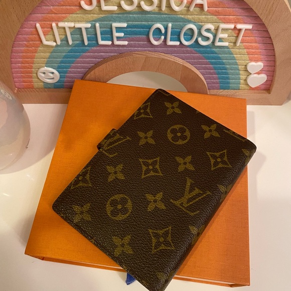 🎀Authentic Louis Vuitton Agenda - Picture 3 of 14